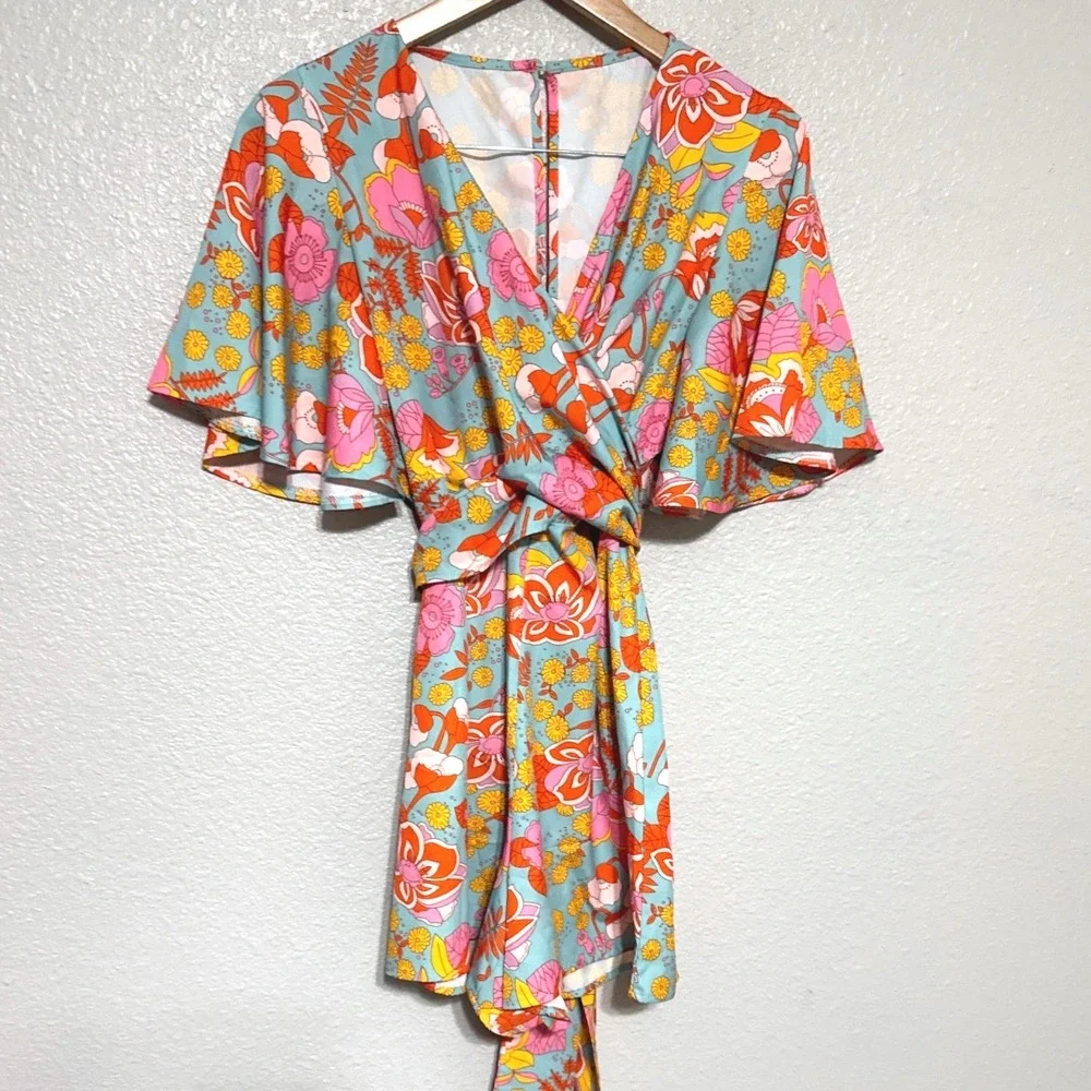 Retro Floral V-Neck‎ Romper Small Blue Orange Pink 70s Style Flutter Sleeves Tie